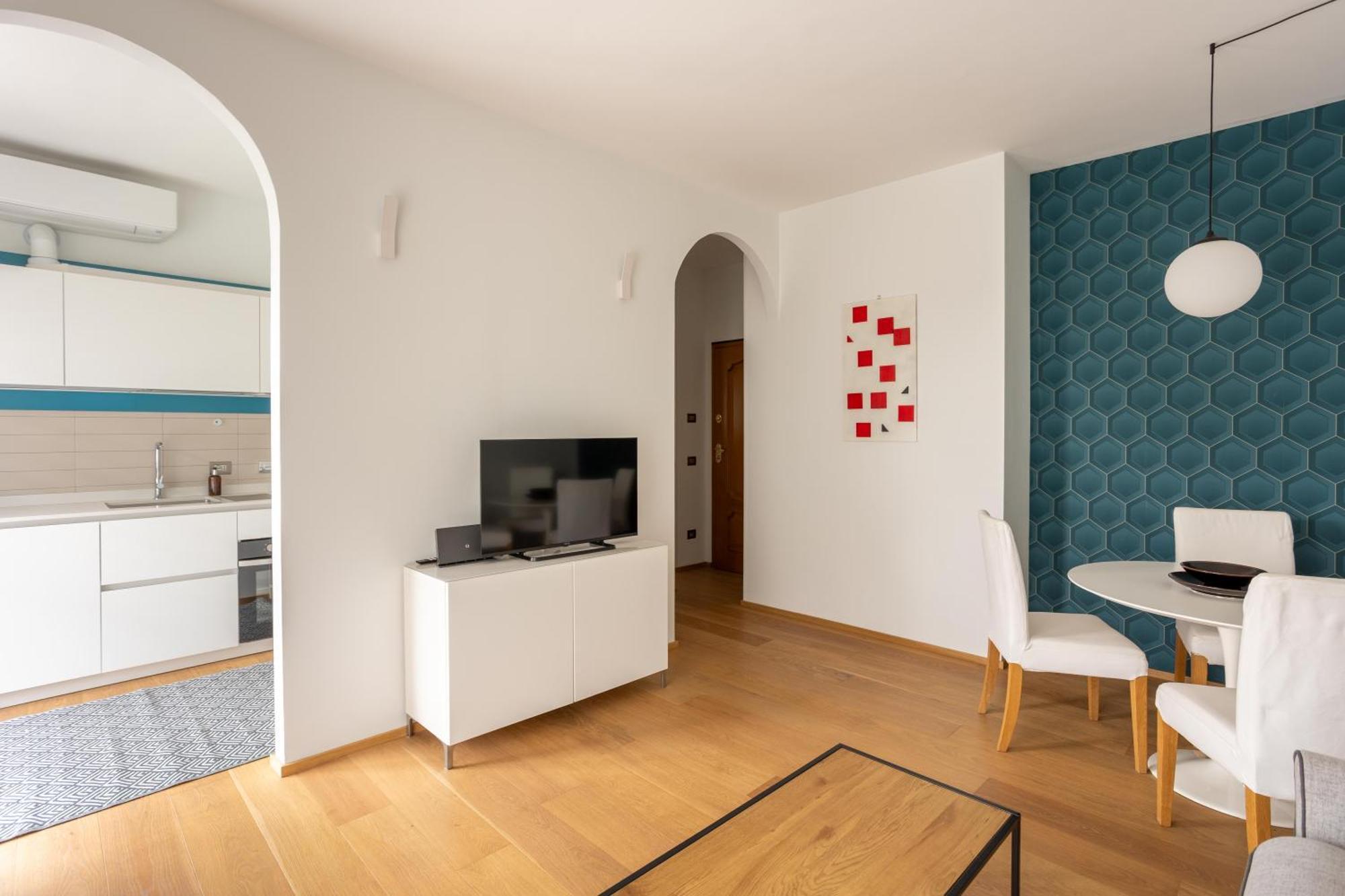 Suite 51 Appartamento Con Terrazzo A 50 Mt Dal Lago - Private Parking (Adults Only) Arona Exterior foto